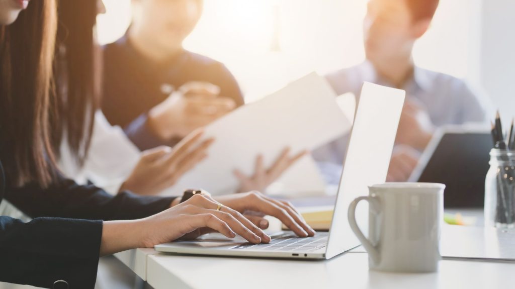Conquistando clientes de alto padrão: O Sucesso da Stamm Mudanças com o Google Ads